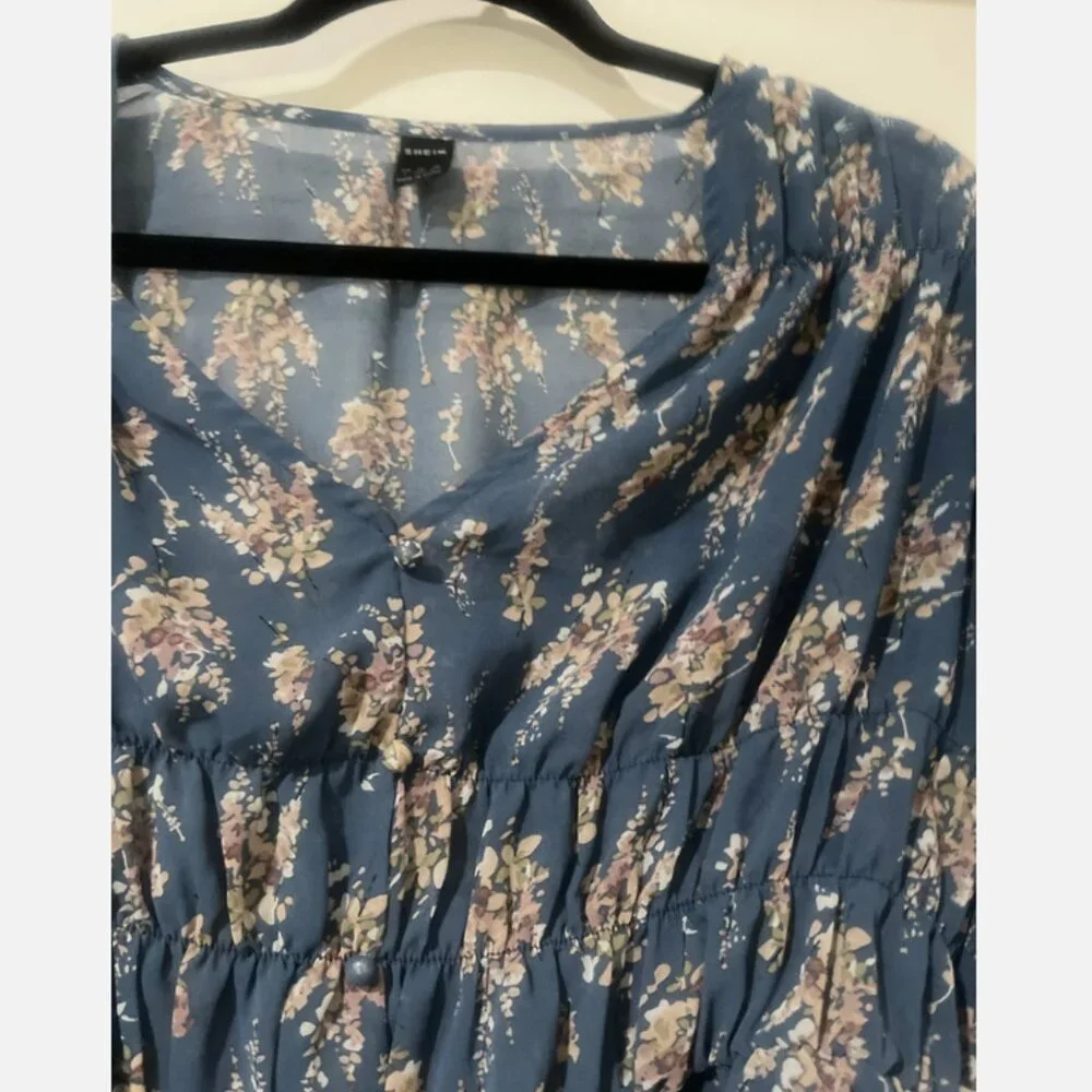 SHEIN L Blue Floral Sheer Short Sleeve Button Detail V-Neck Blouse Shirt Top - Picture 2 of 11
